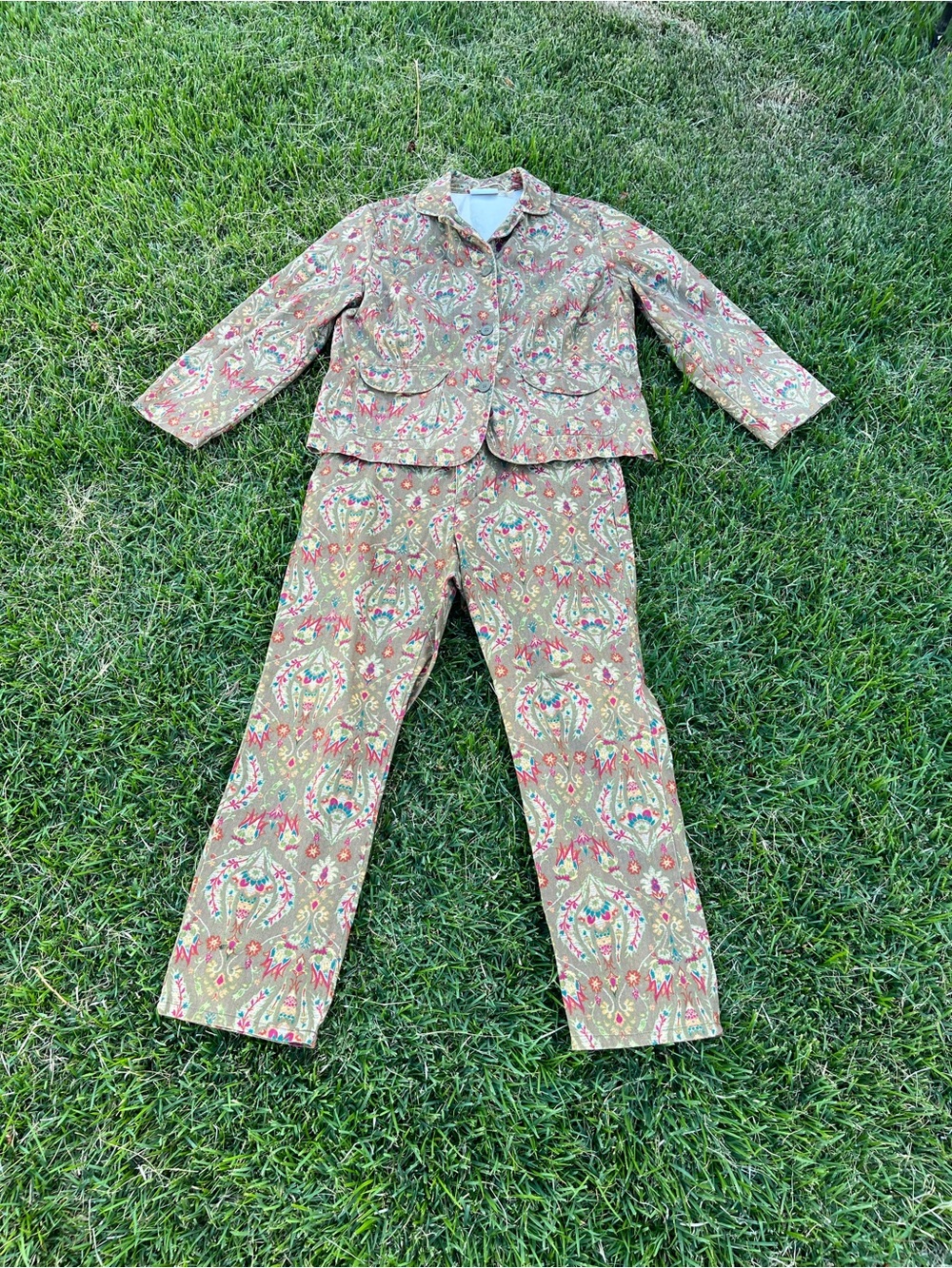 Liz Claiborne Olive Green Floral Print Set